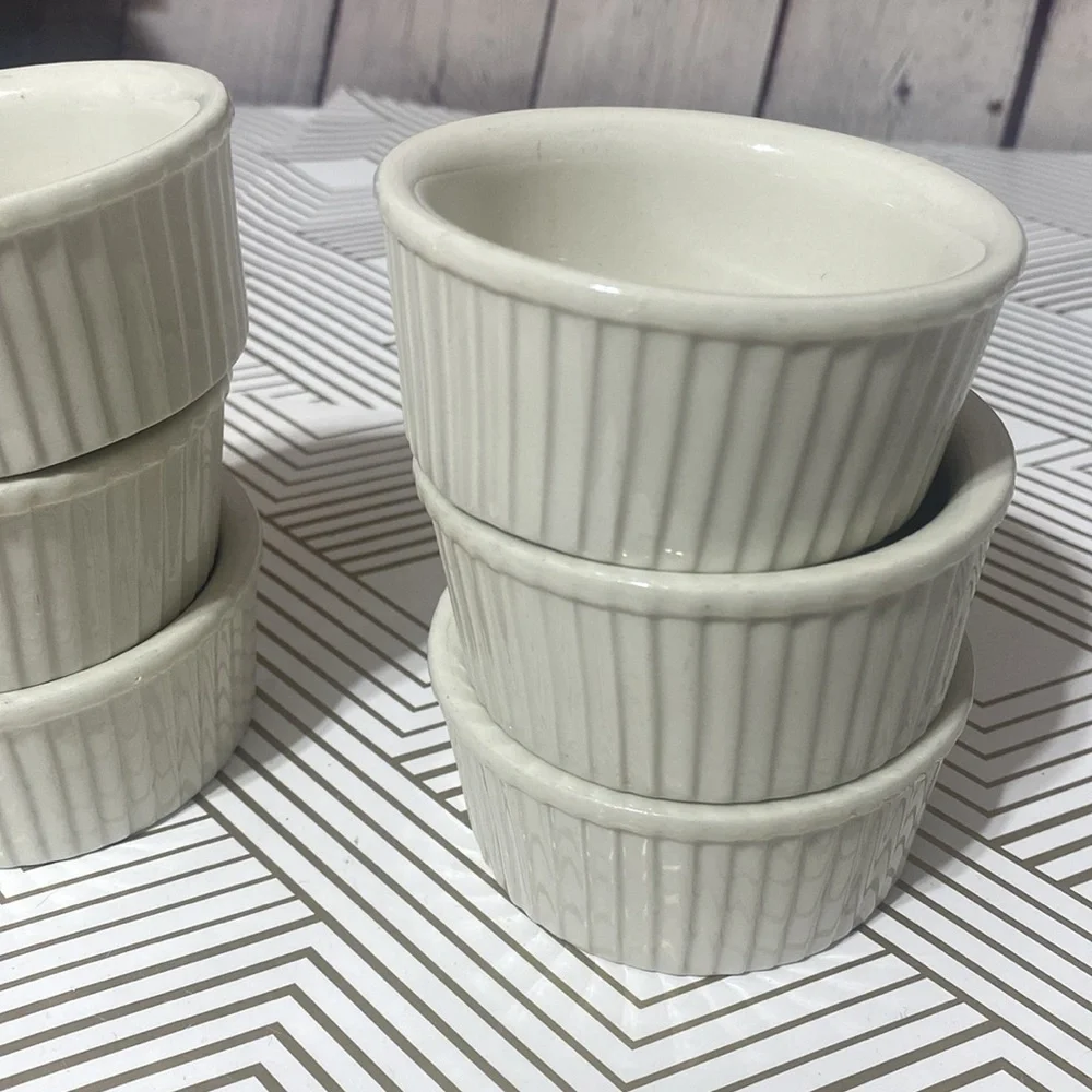 Vintage hall small ramekins